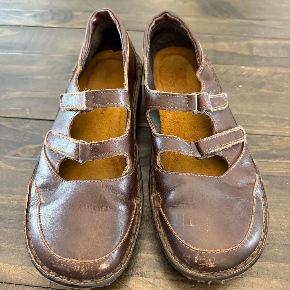 Naot Mary Jane Shoes 8 US 39 Brown Leather Triple Strap Comfort Walking Casual